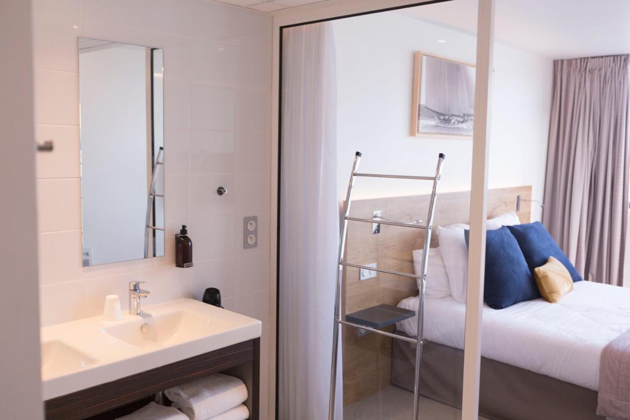 Le Nautica Hotel Перос-Гирек Екстериор снимка