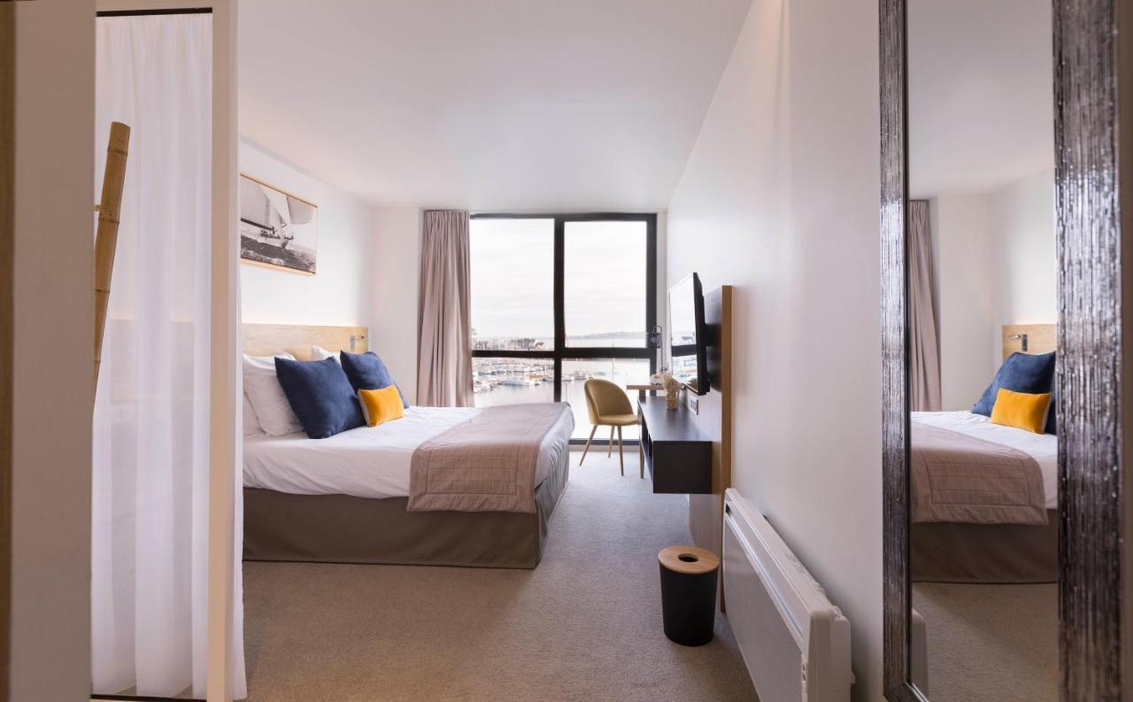 Le Nautica Hotel Перос-Гирек Екстериор снимка